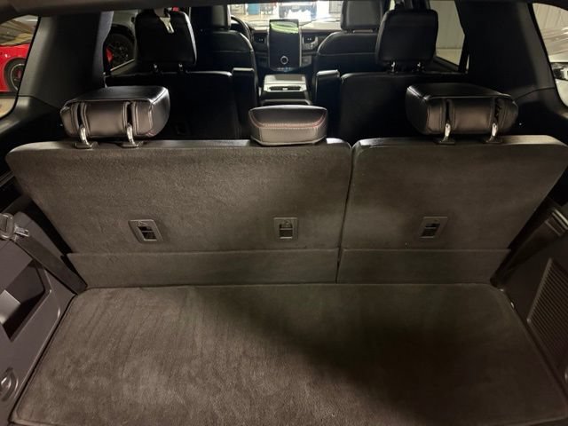 Used 2022 Ford Expedition Limited AWD/4WD image 4