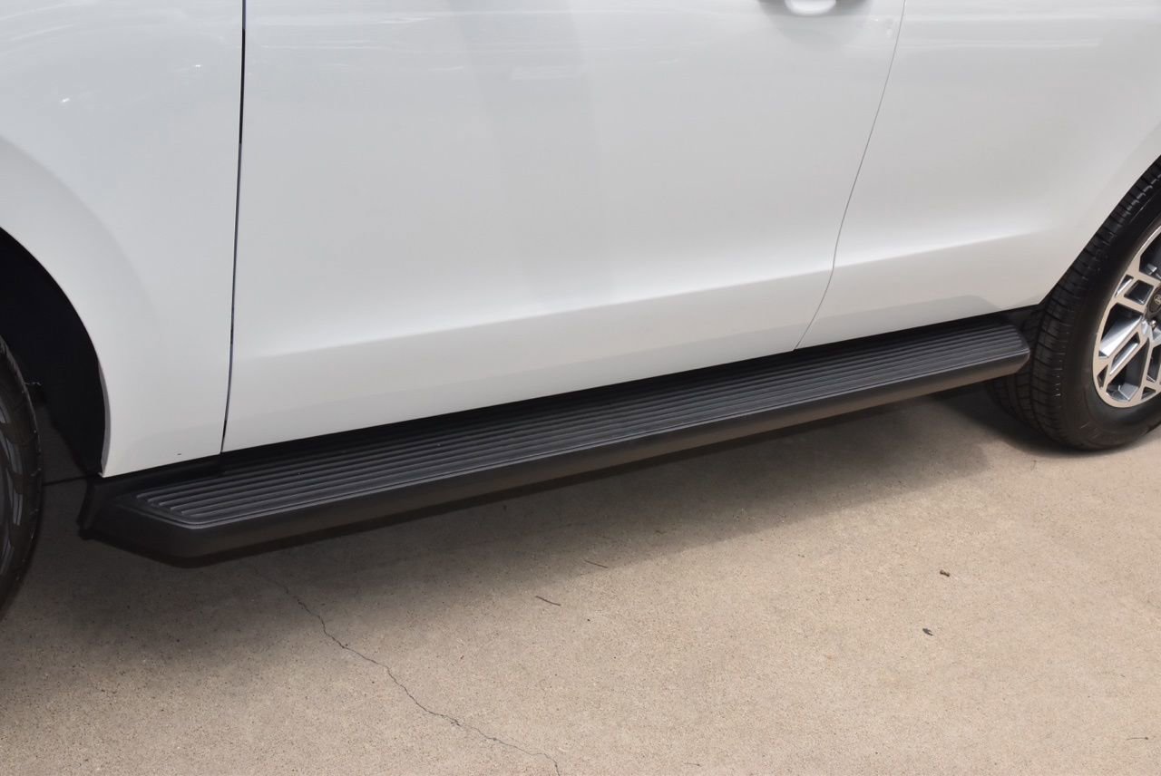 Certified 2025 Ford Expedition Active image 38