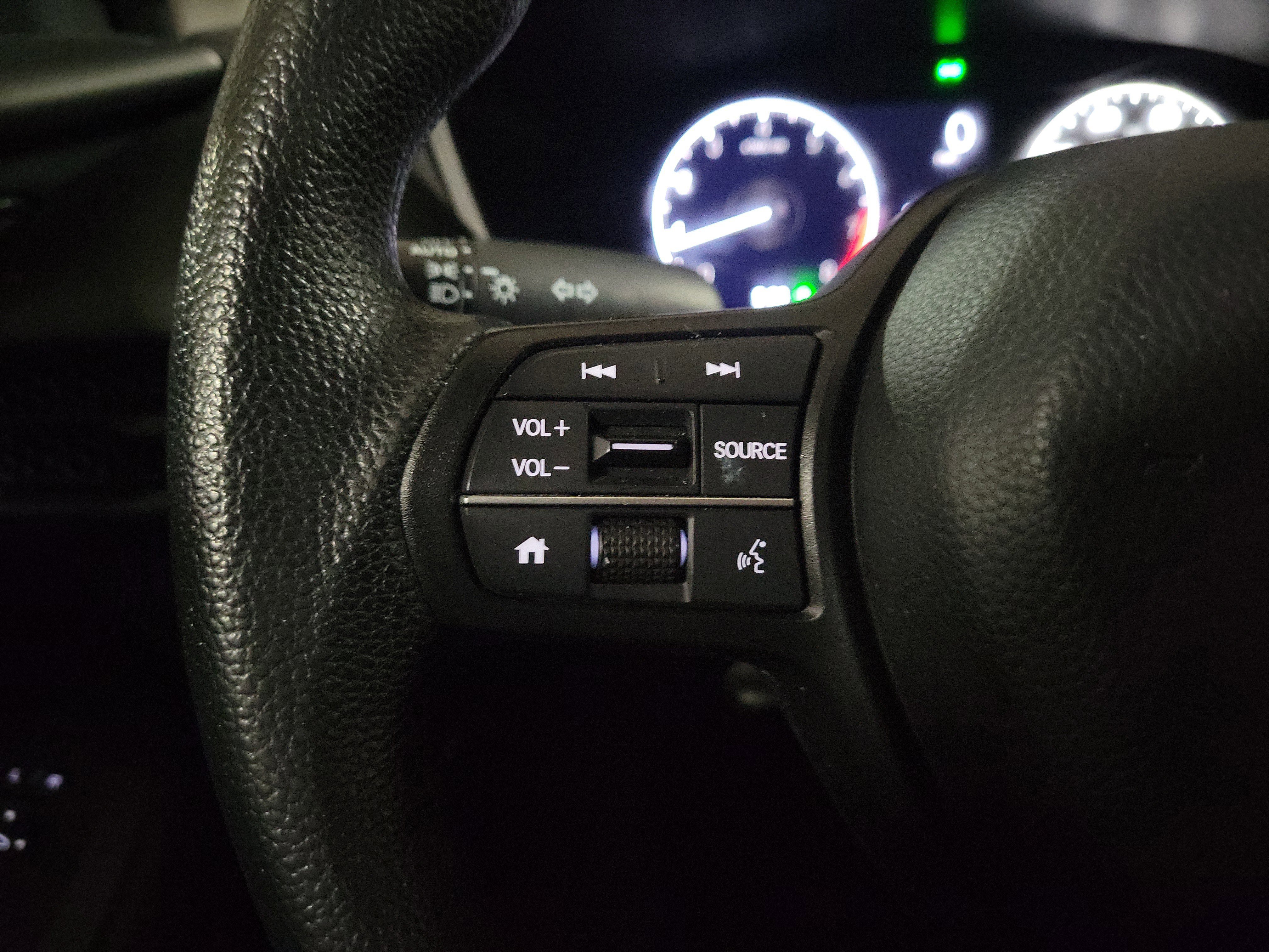 Used 2024 Honda HR-V LX image 25