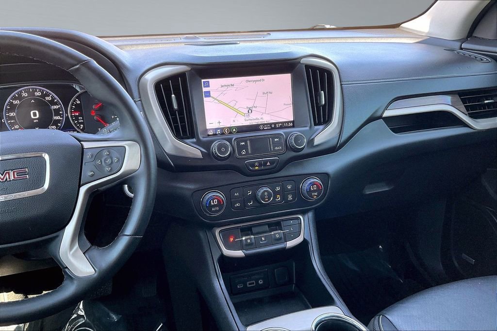 Used 2023 GMC Terrain Denali w/ Denali Premium Package image 6