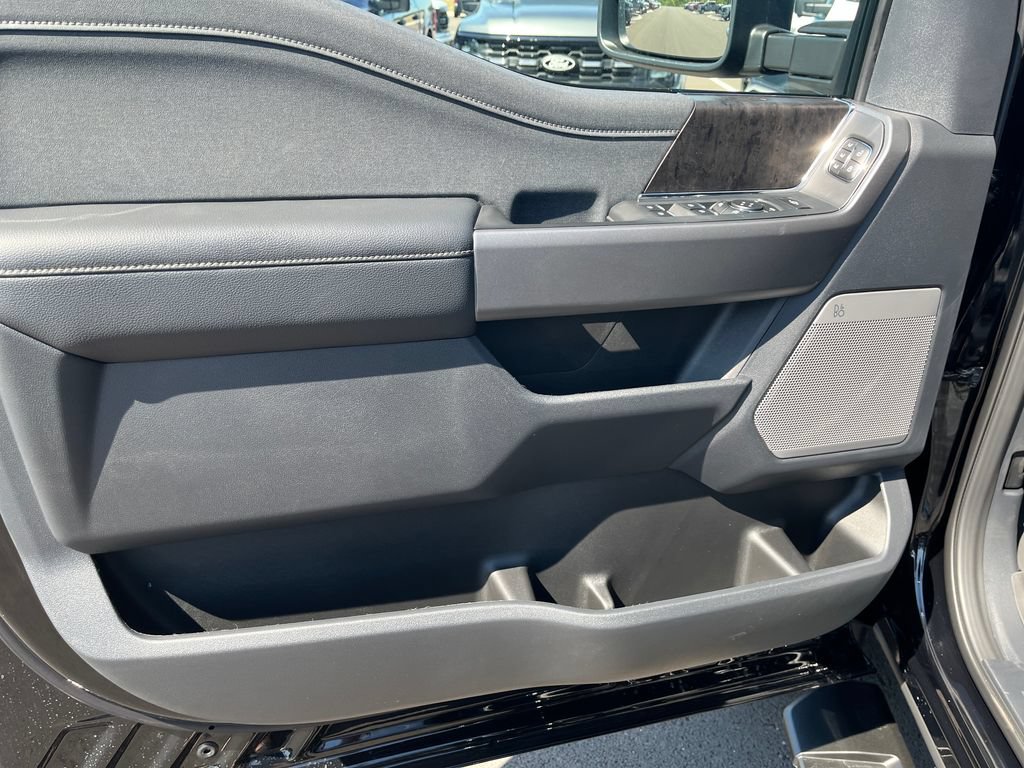New 2026 Ford F550 4x4 Crew Cab image 12