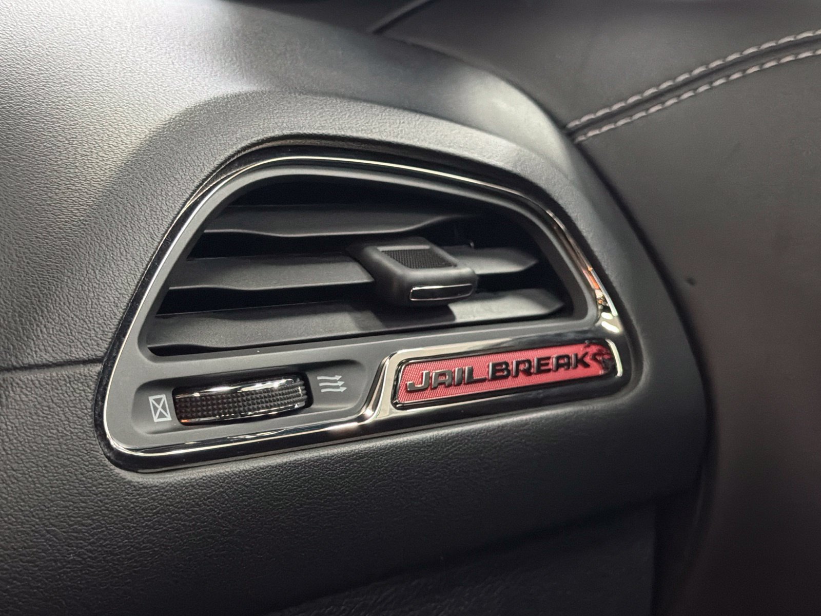 Used 2023 Dodge Challenger SRT Hellcat RWD image 37