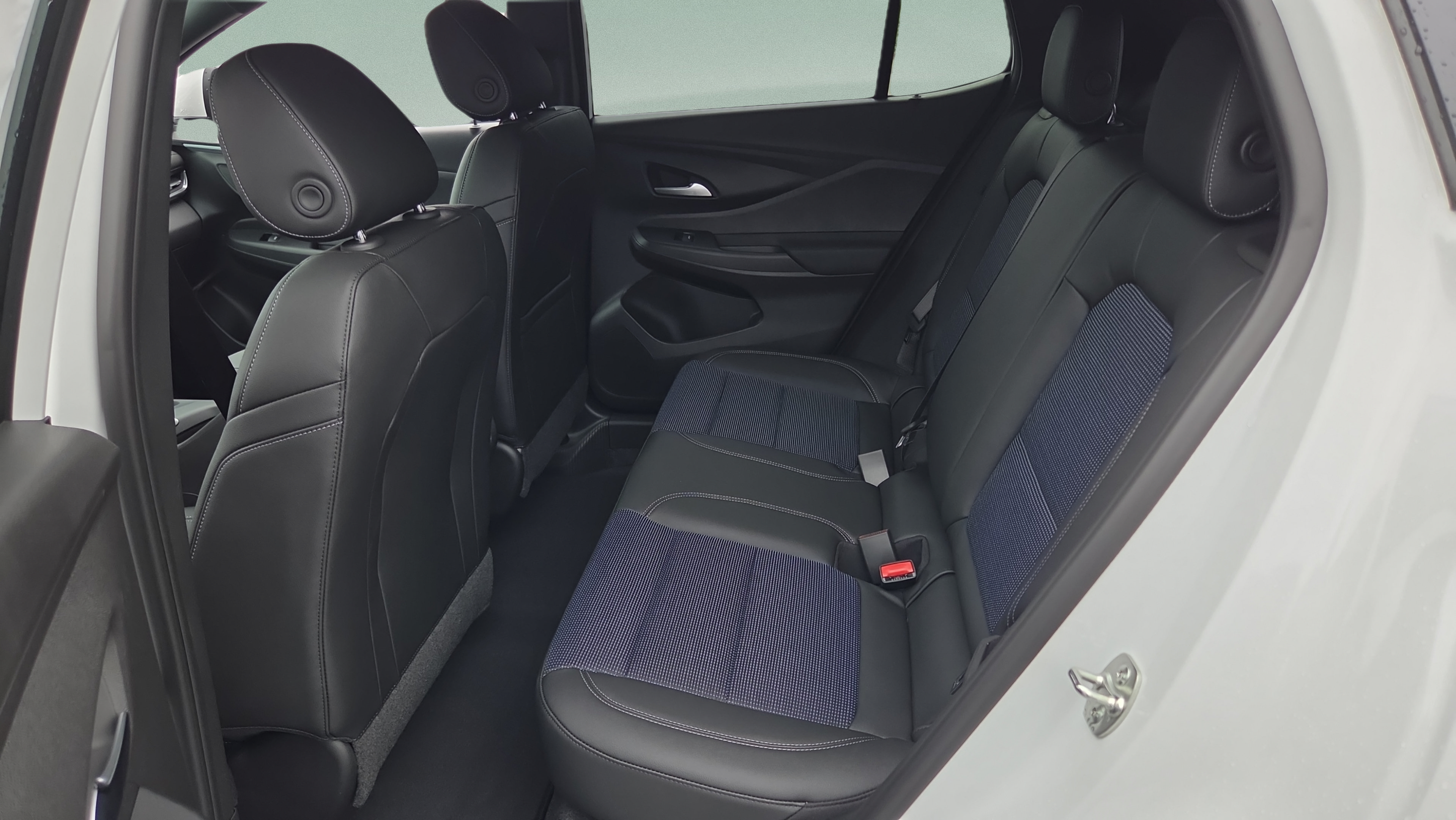 New 2026 Buick Envista Sport Touring w/ Convenience I Package FWD image 10