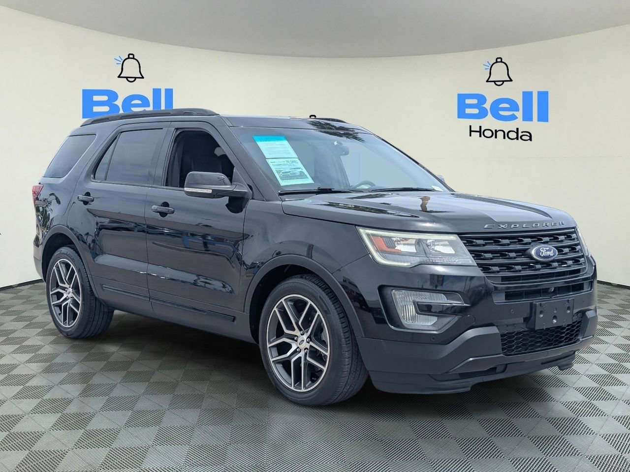 Used 2017 Ford Explorer Sport w/ Equipment Group 401A image 6
