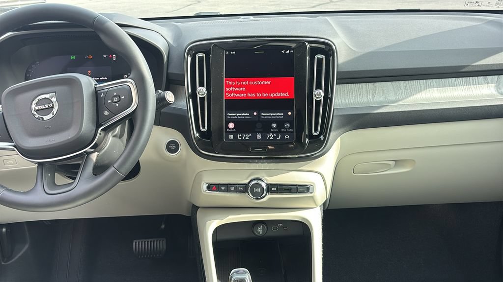 New 2026 Volvo XC40 B5 Plus w/ Climate Package AWD/4WD image 6