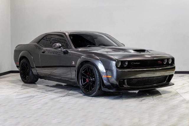 Used 2020 Dodge Challenger R/T Scat Pack RWD image 7