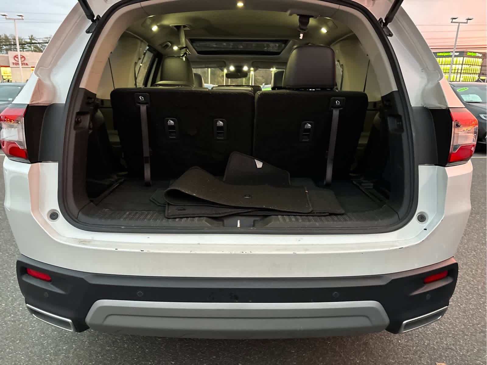 Used 2023 Honda Pilot Touring image 31