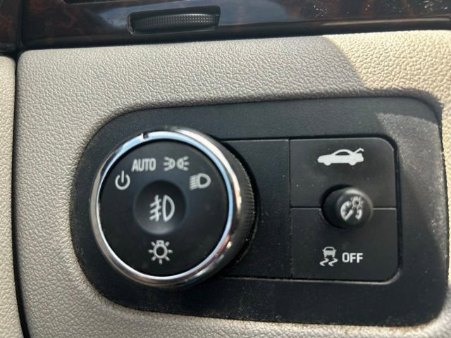 Used 2012 Chevrolet Impala LTZ FWD image 18