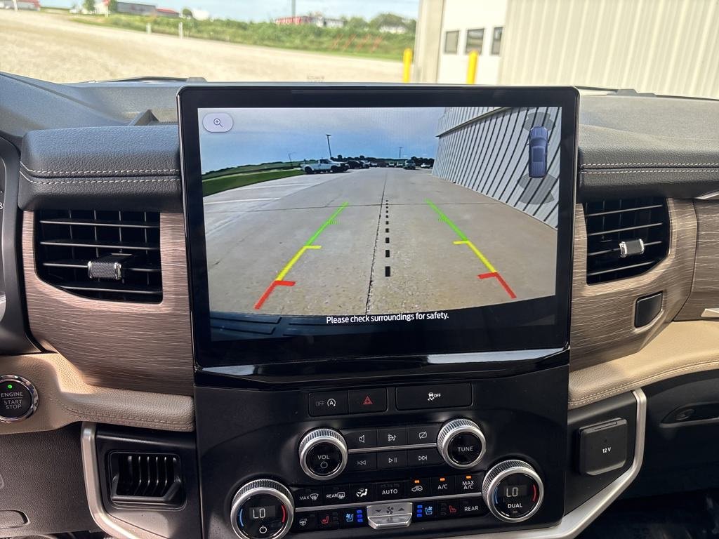 Used 2024 Ford Expedition Limited image 37