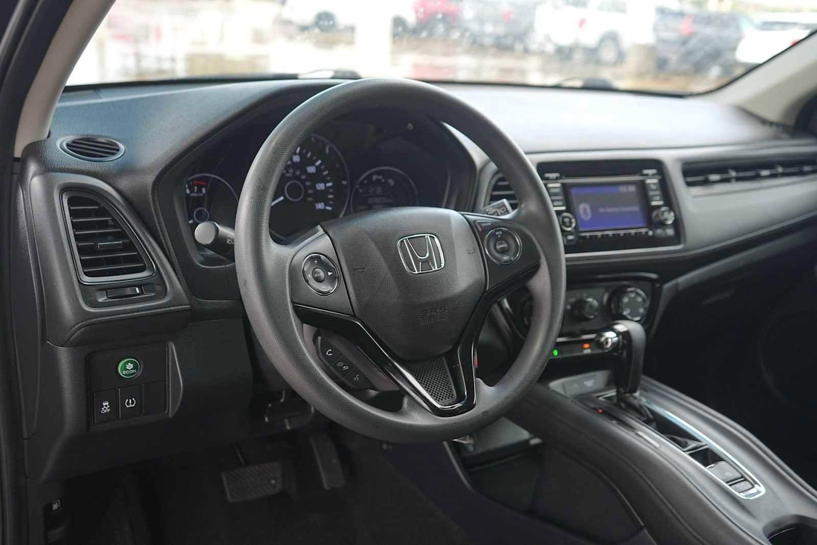Used 2020 Honda HR-V LX image 2