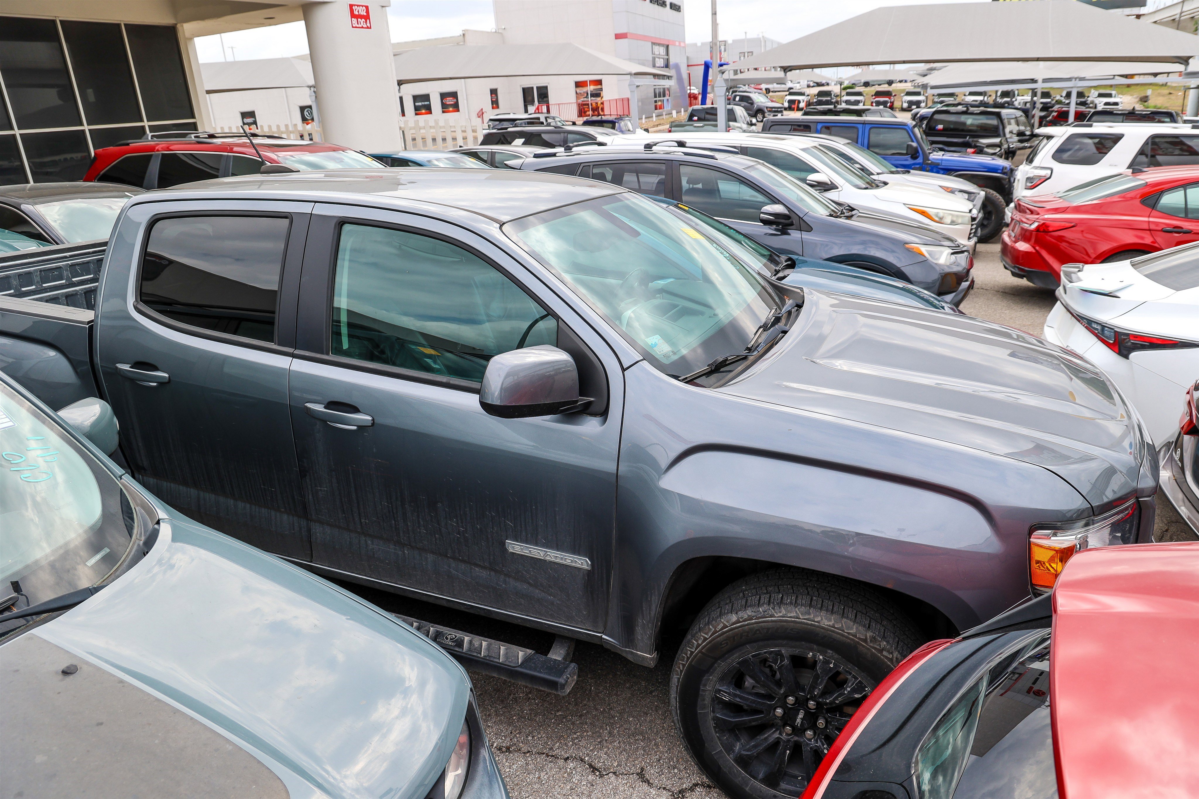 Used 2022 GMC Canyon Elevation w/ Trailering Package image 9