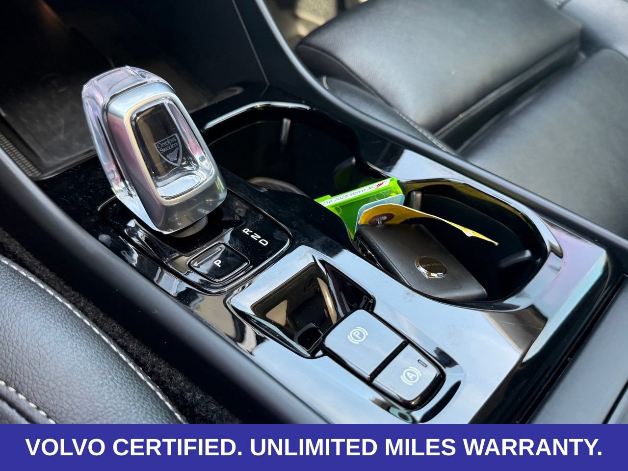 Certified 2026 Volvo XC40 B5 Plus AWD/4WD image 17