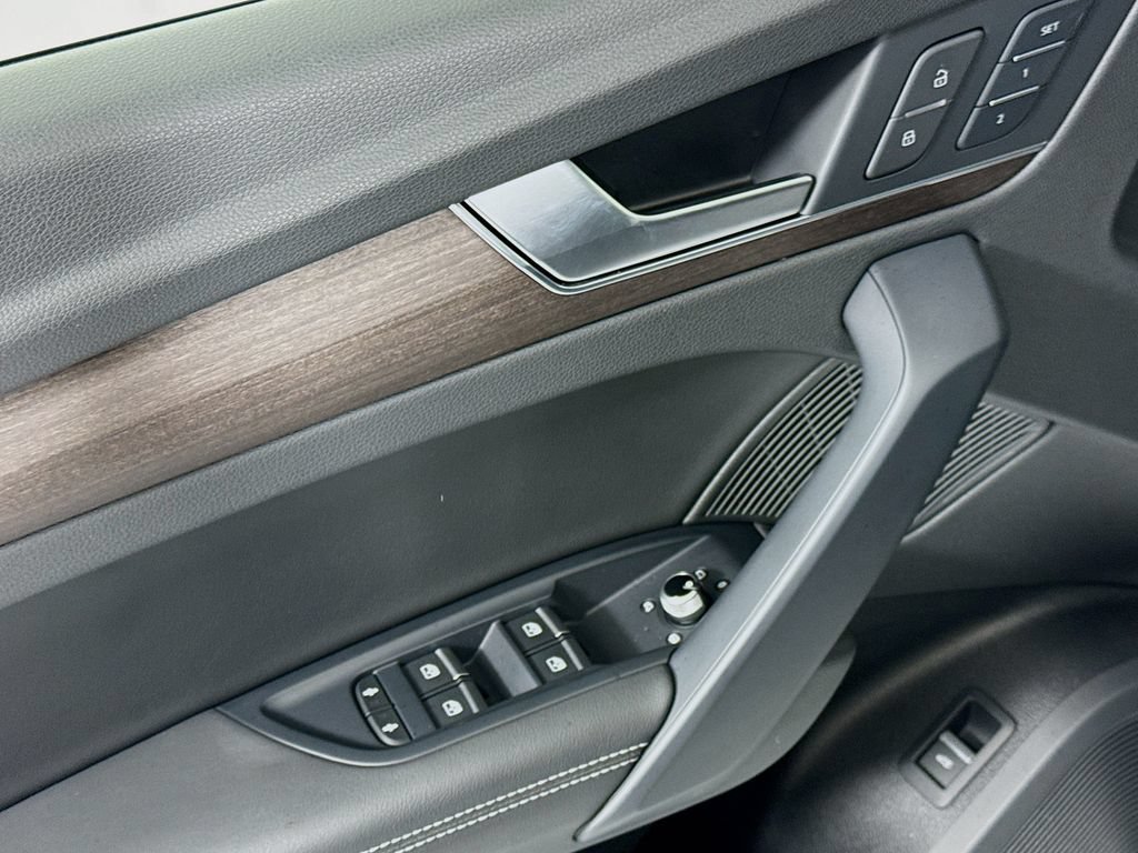 Certified 2021 Audi Q5 Premium AWD/4WD image 23