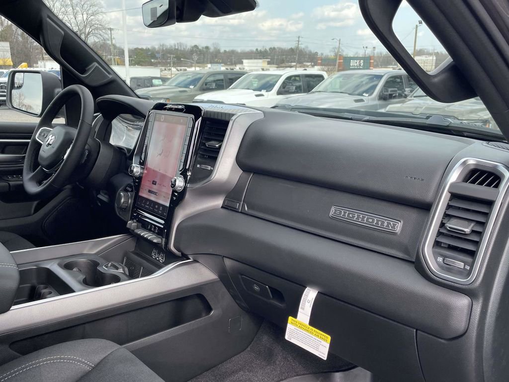 New 2026 RAM 1500 4x4 Crew Cab image 14