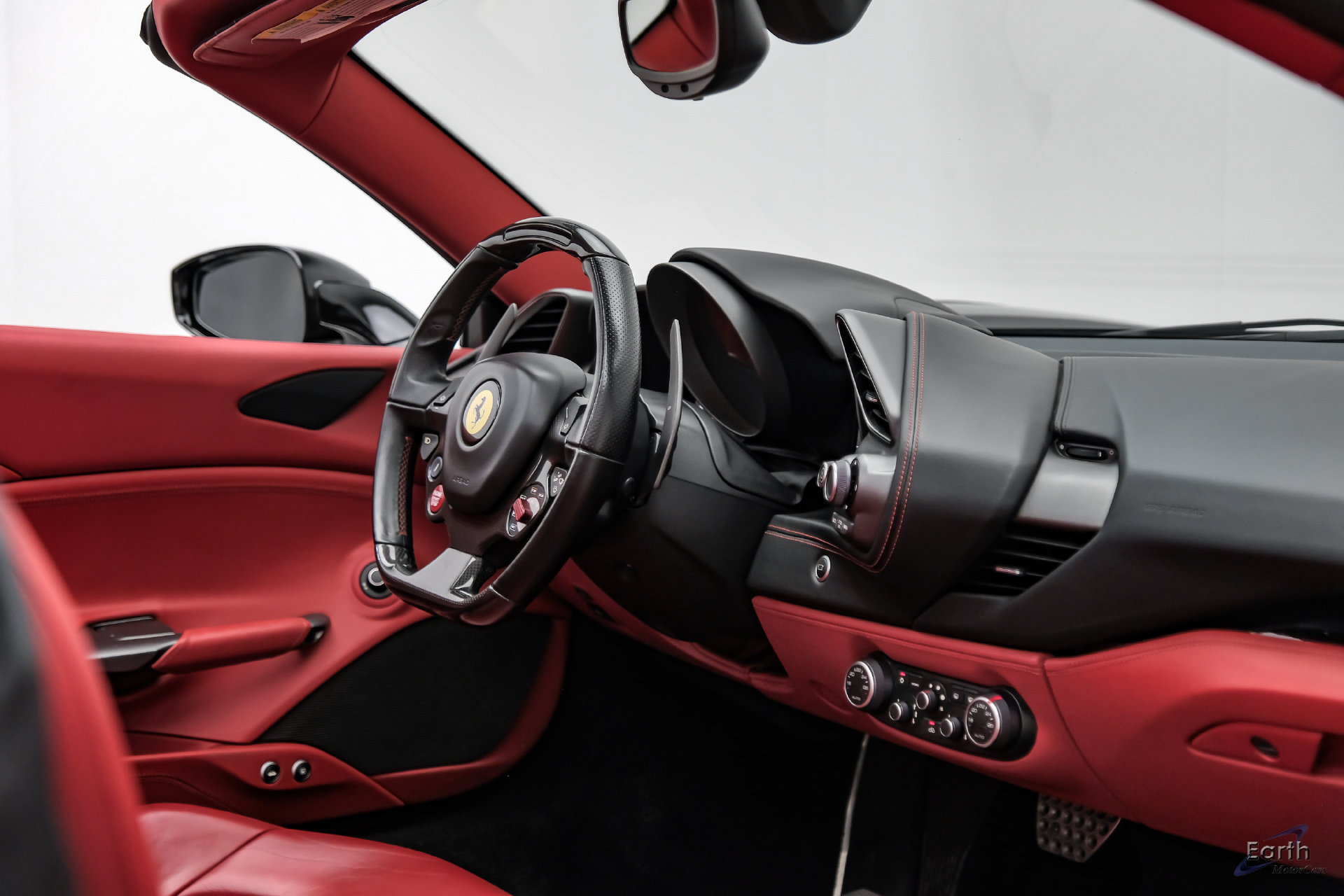 Used 2018 Ferrari 488 Spider RWD image 61