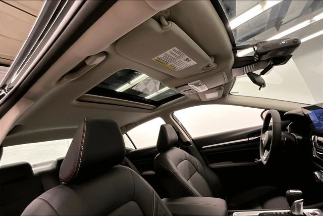 New 2025 Nissan Altima 2.5 SR w/ SR Premium Package image 34
