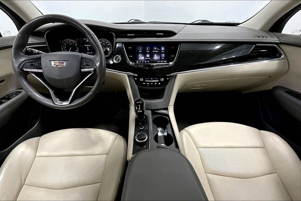 Used 2021 Cadillac XT6 Premium Luxury image 18