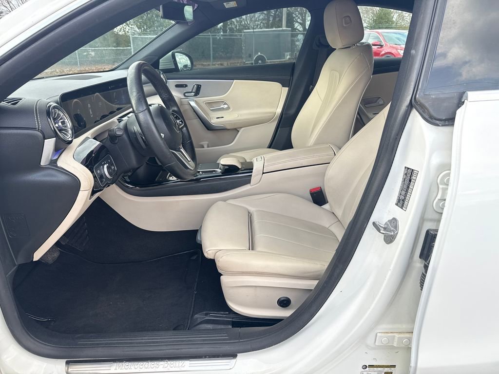 Used 2021 Mercedes-Benz CLA 250 image 11
