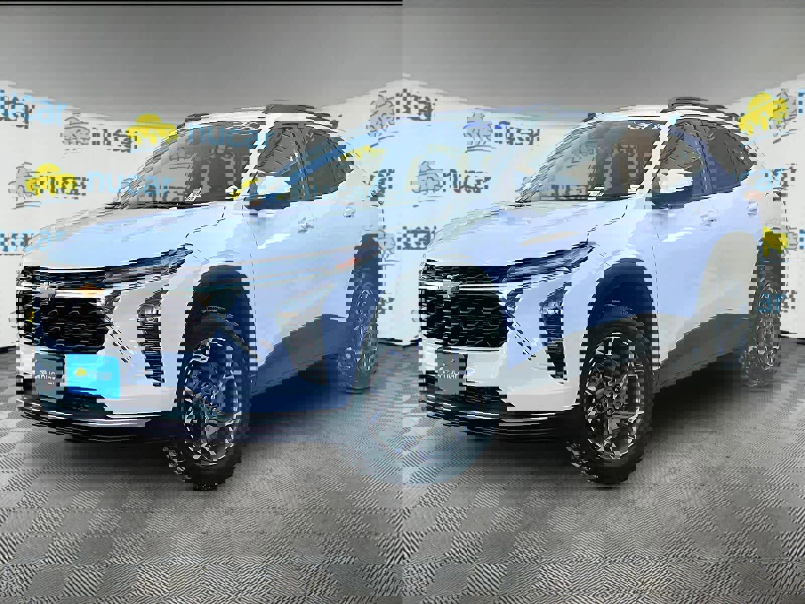 Used 2025 Chevrolet Trax LT w/ LT Convenience Package image 3