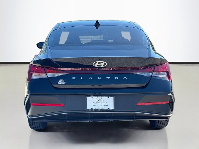 New 2026 Hyundai Elantra SE FWD image 6