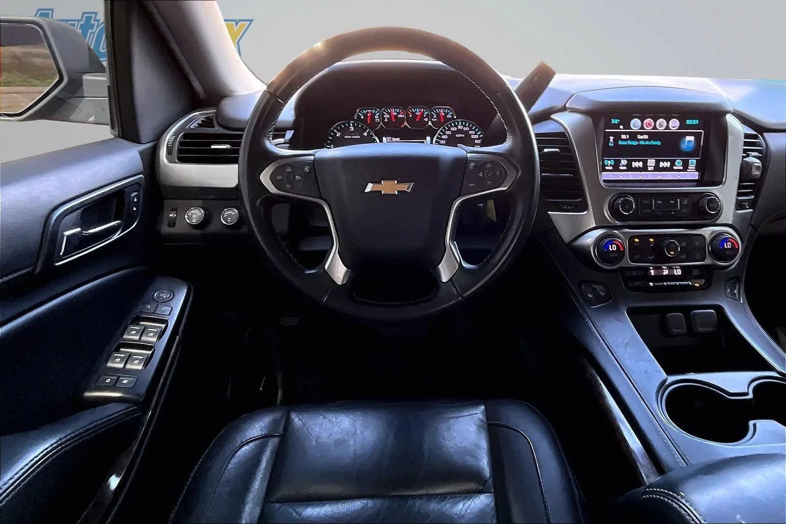 Used 2018 Chevrolet Tahoe LT w/ Z71 Midnight Edition AWD/4WD image 8