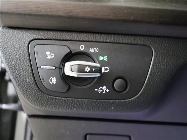 Used 2023 Audi Q5 e Premium Plus w/ Premium Plus Package image 11