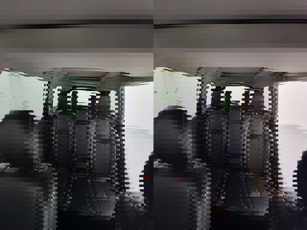 Used 2019 Nissan Pathfinder Platinum w/ Cargo Package image 13