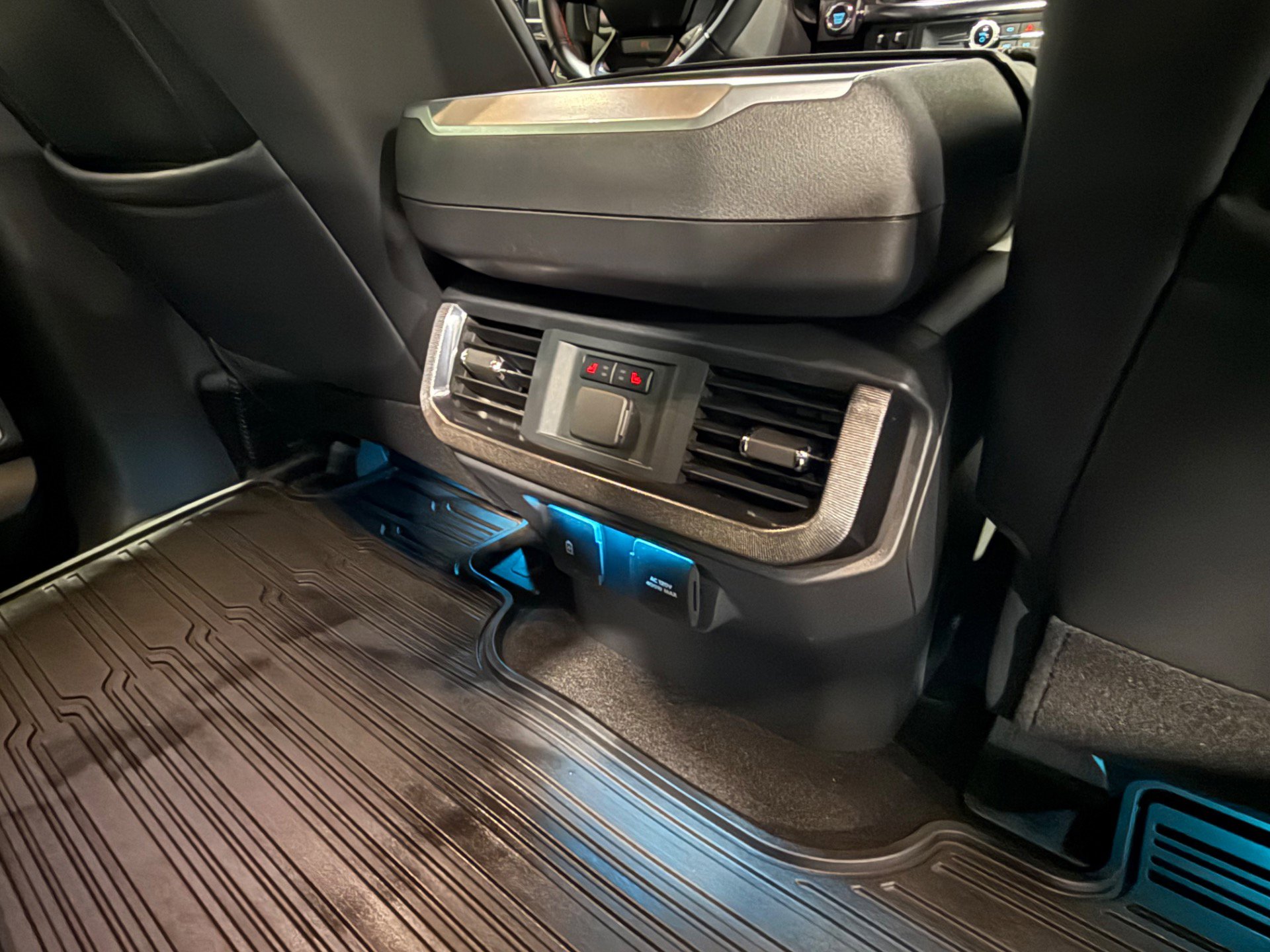 Used 2025 Ford F150 Raptor w/ Equipment Group 803A Raptor R image 48