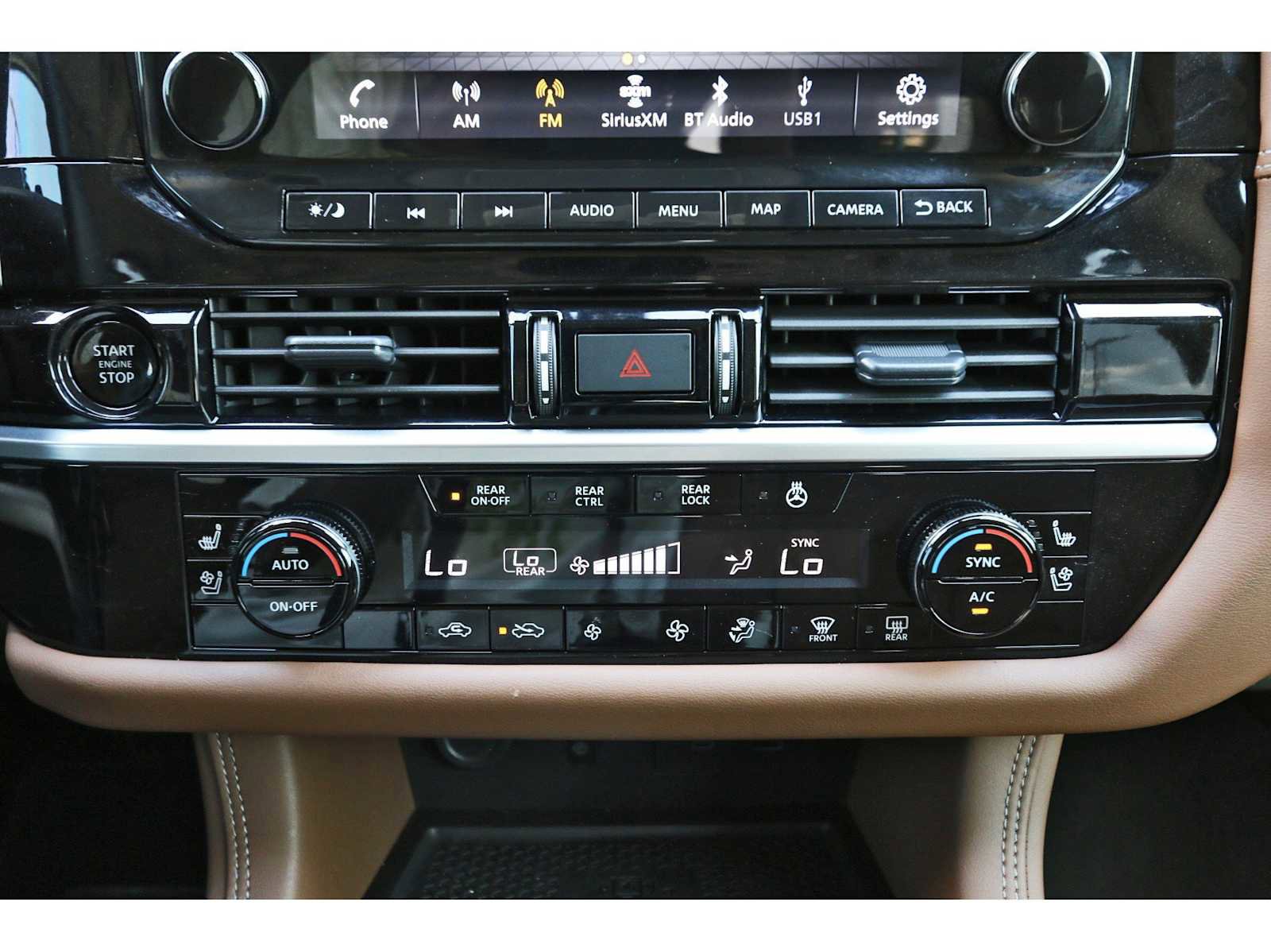 Used 2025 Nissan Pathfinder Platinum w/ Cargo Package image 25
