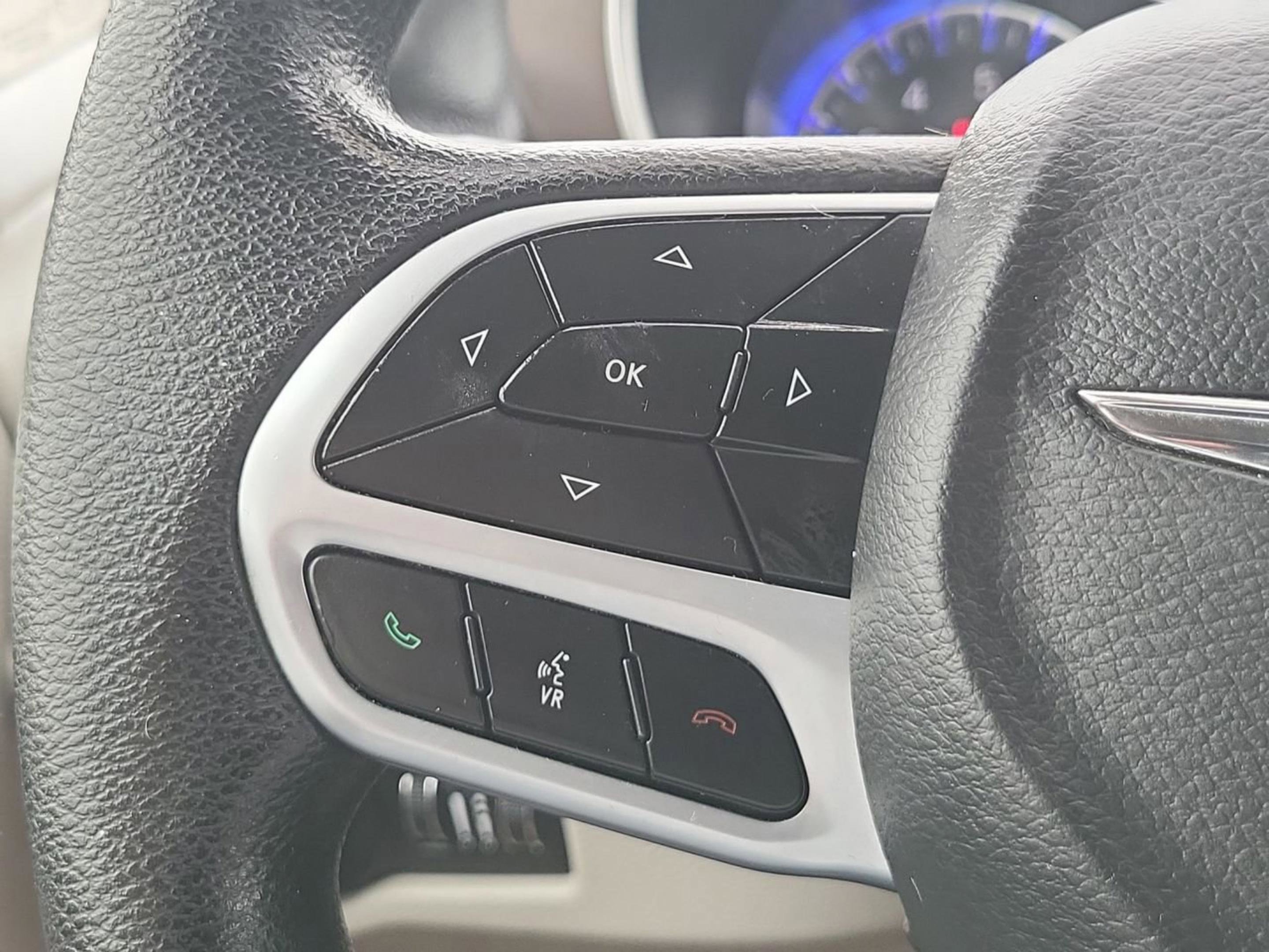 Used 2021 Chrysler Voyager Lxi image 25