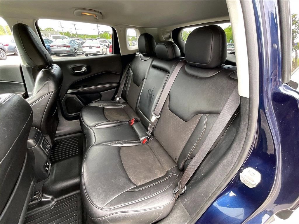 Used 2021 Jeep Compass Latitude w/ Convenience Group AWD/4WD image 14