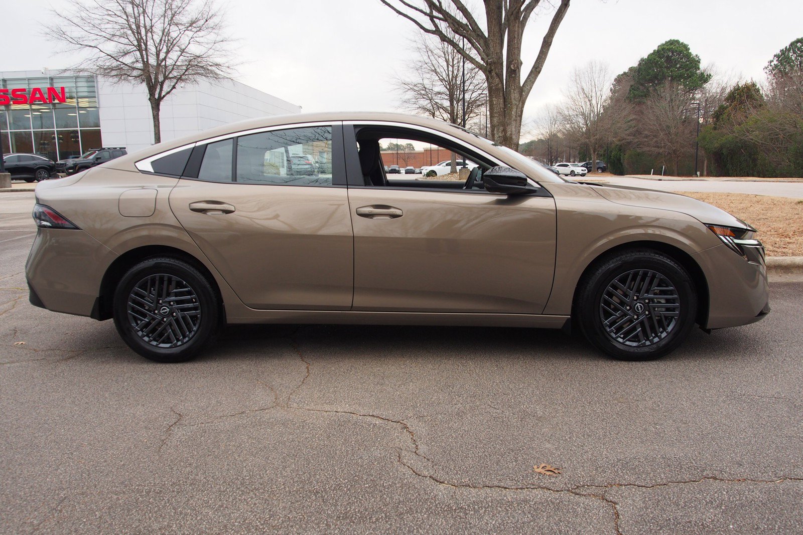 New 2026 Nissan Sentra SV w/ SV Convenience Package FWD image 8