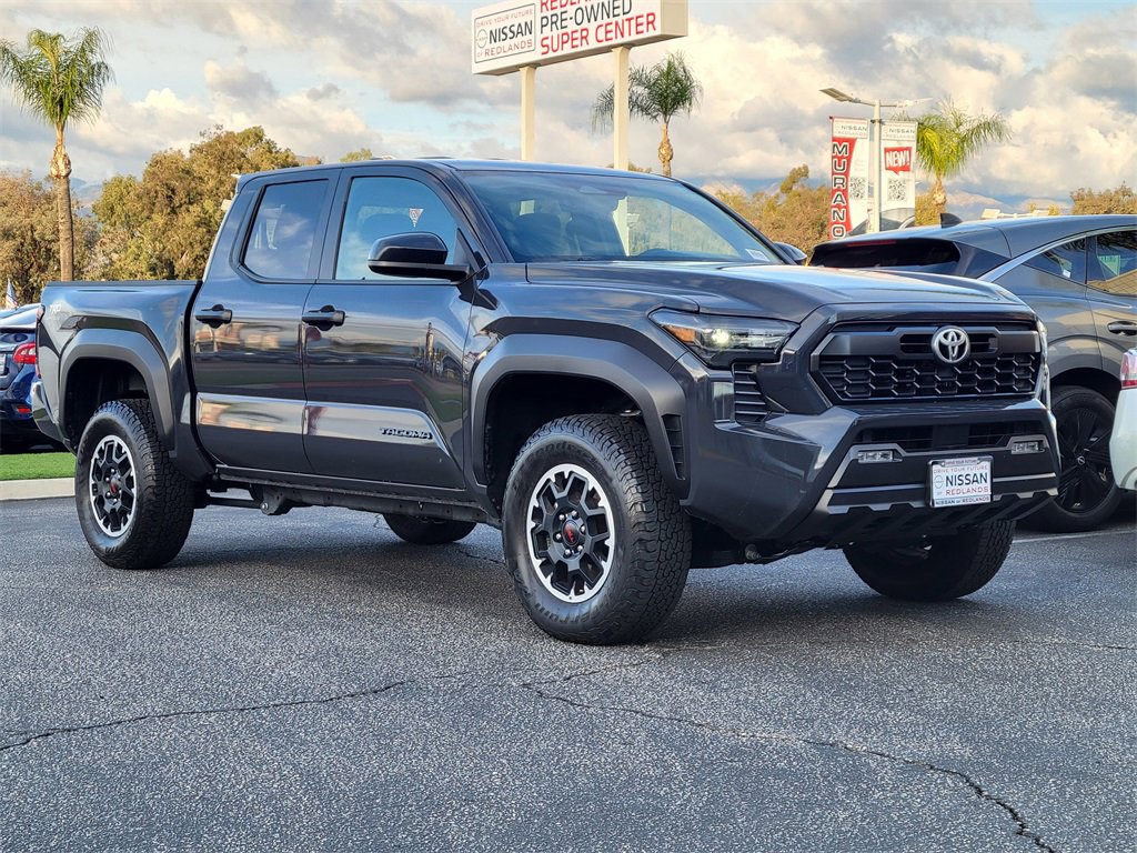 Used 2025 Toyota Tacoma TRD Off-Road image 34