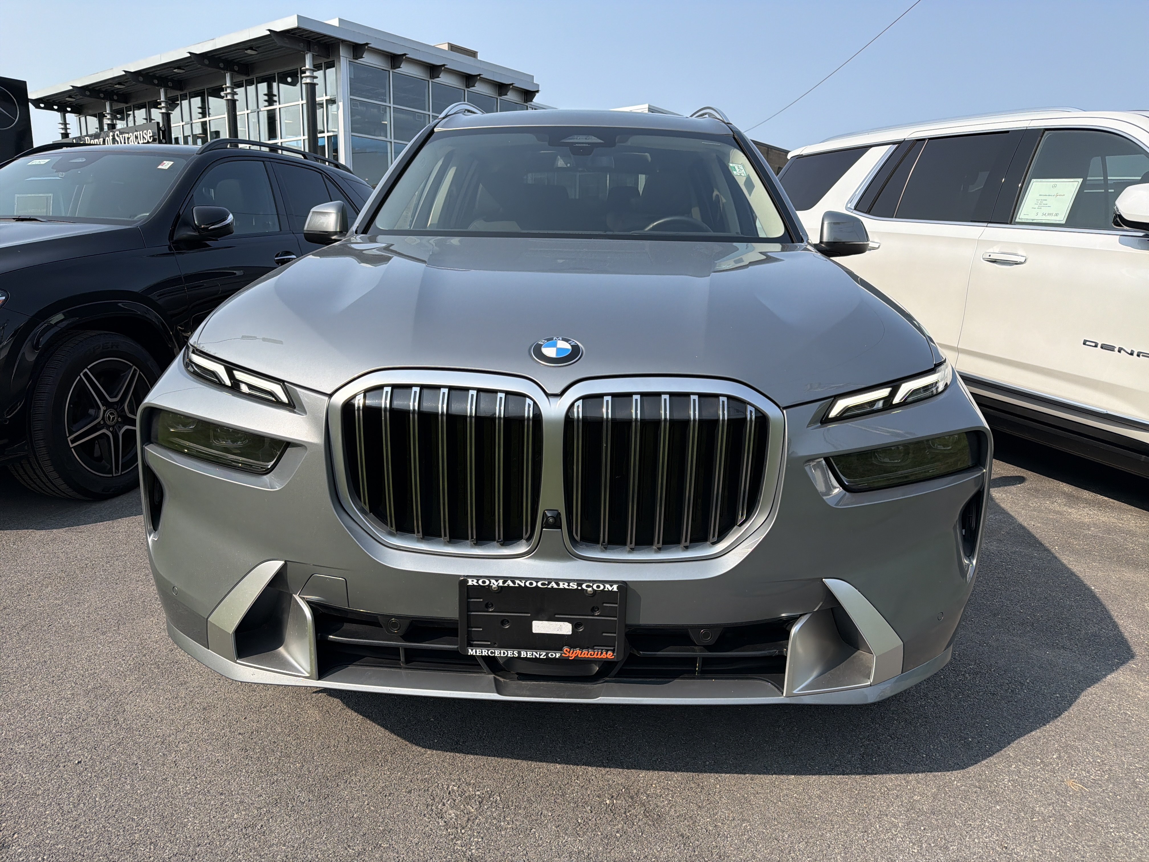 Used 2026 BMW X7 xDrive40i AWD/4WD image 3
