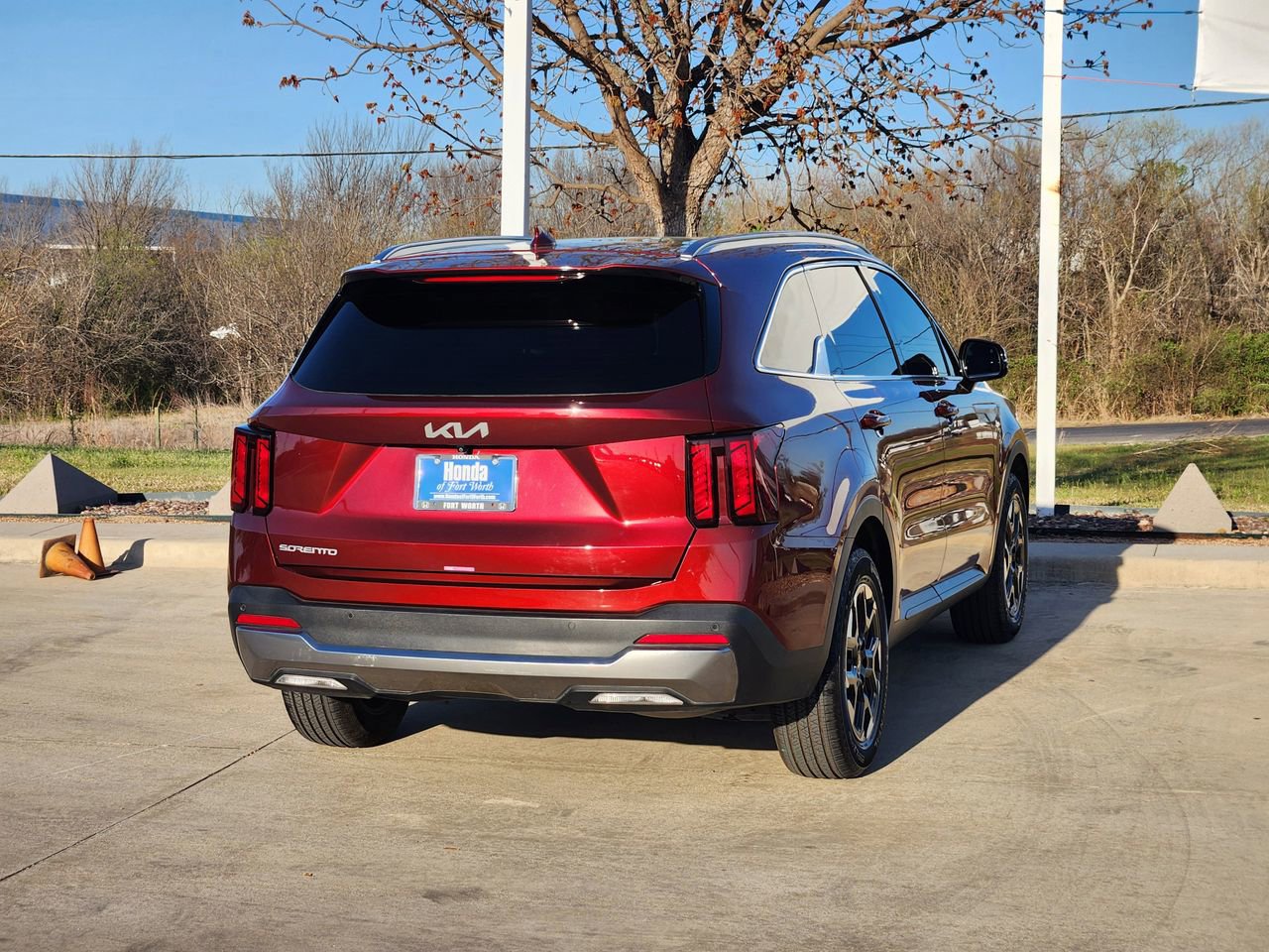 Used 2025 Kia Sorento S w/ Panoramic Sunroof Package image 5