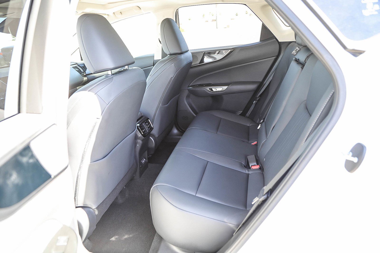 Used 2025 Lexus NX 250 FWD image 18