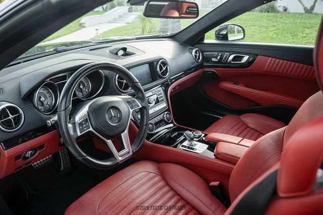 Used 2016 Mercedes-Benz SL 550 image 28