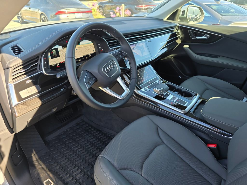 Used 2024 Audi Q8 Premium Plus w/ Premium Plus Package image 12