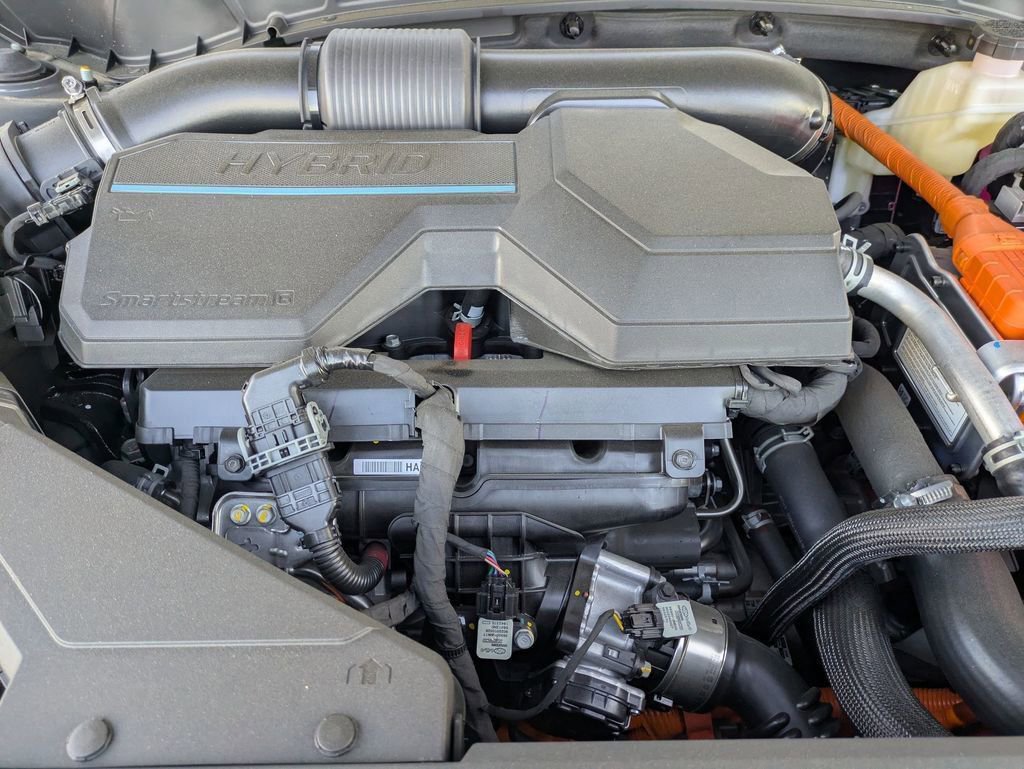 New 2025 Hyundai Tucson Limited image 12