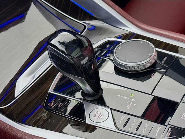 Used 2021 BMW X6 xDrive40i w/ M Sport Package image 18