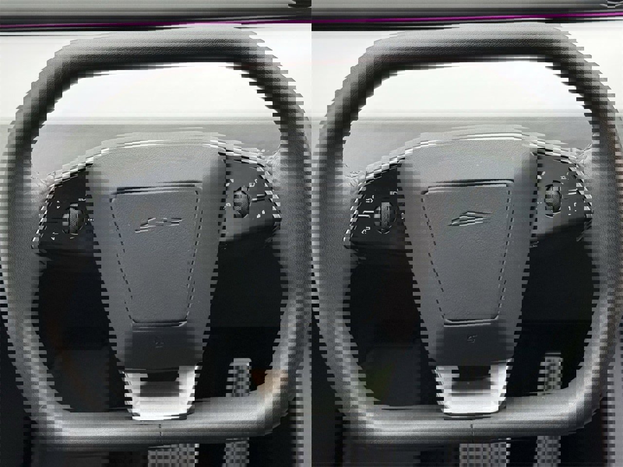 Used 2024 Tesla Cybertruck AWD Crew Cab image 12