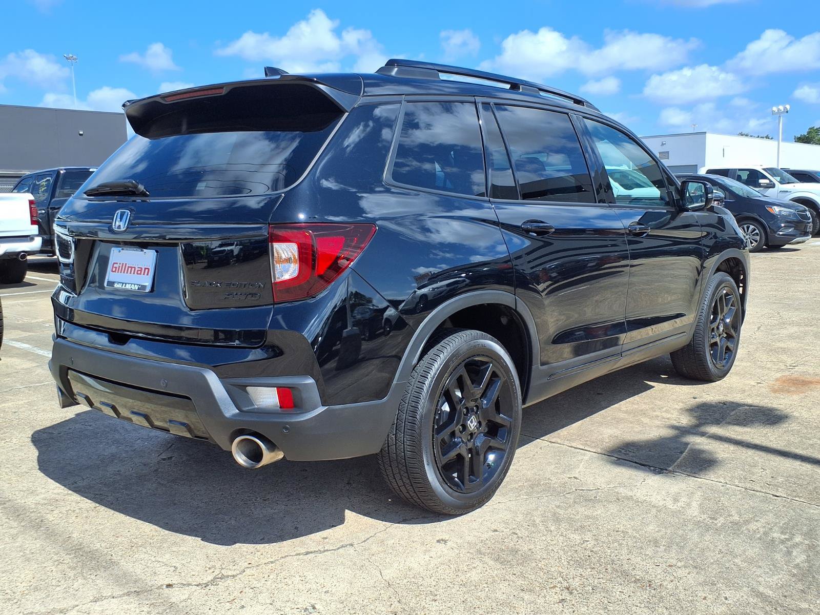 Used 2025 Honda Passport Black Edition image 28
