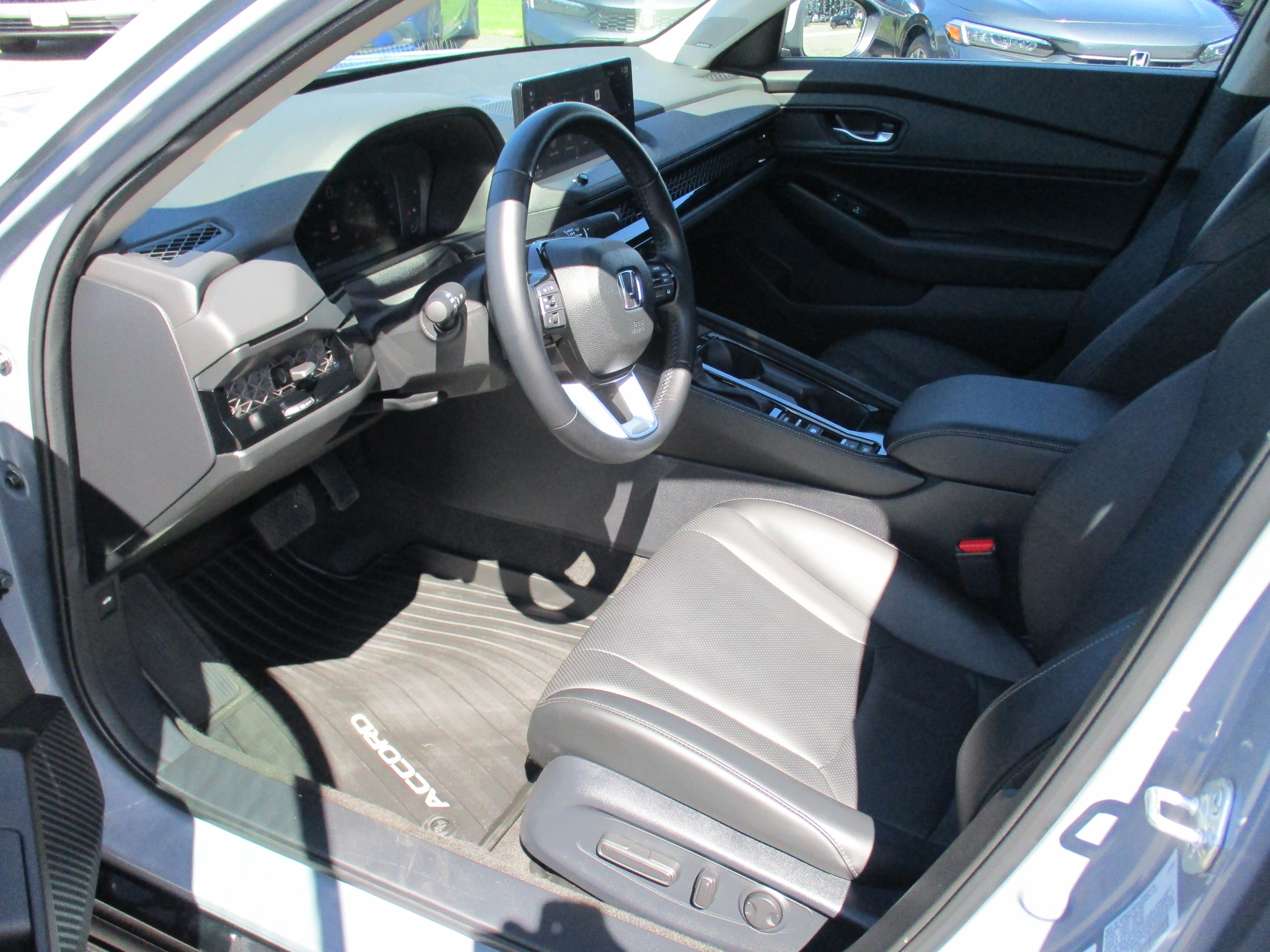 Certified 2024 Honda Accord Touring image 12