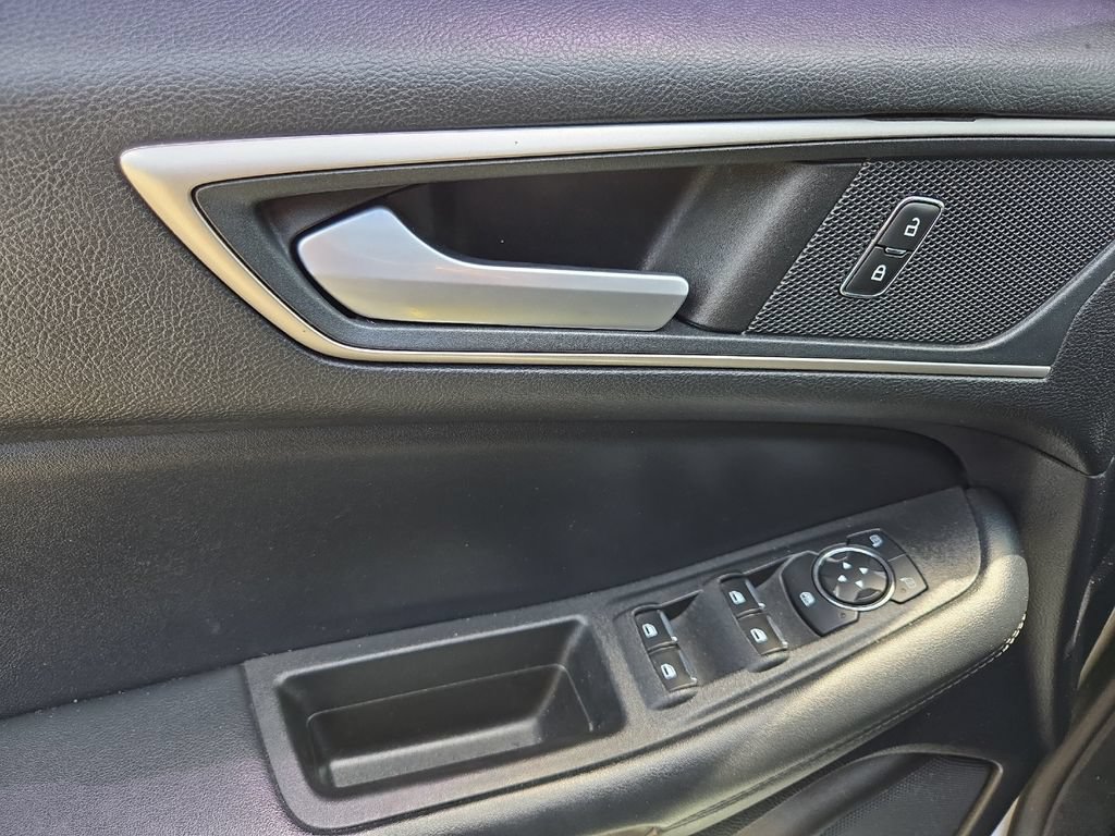Used 2021 Ford Edge SEL w/ Convenience Package FWD image 10