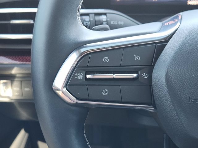 Used 2025 Chevrolet Traverse Z71 w/ Driver Confidence Package AWD/4WD image 27