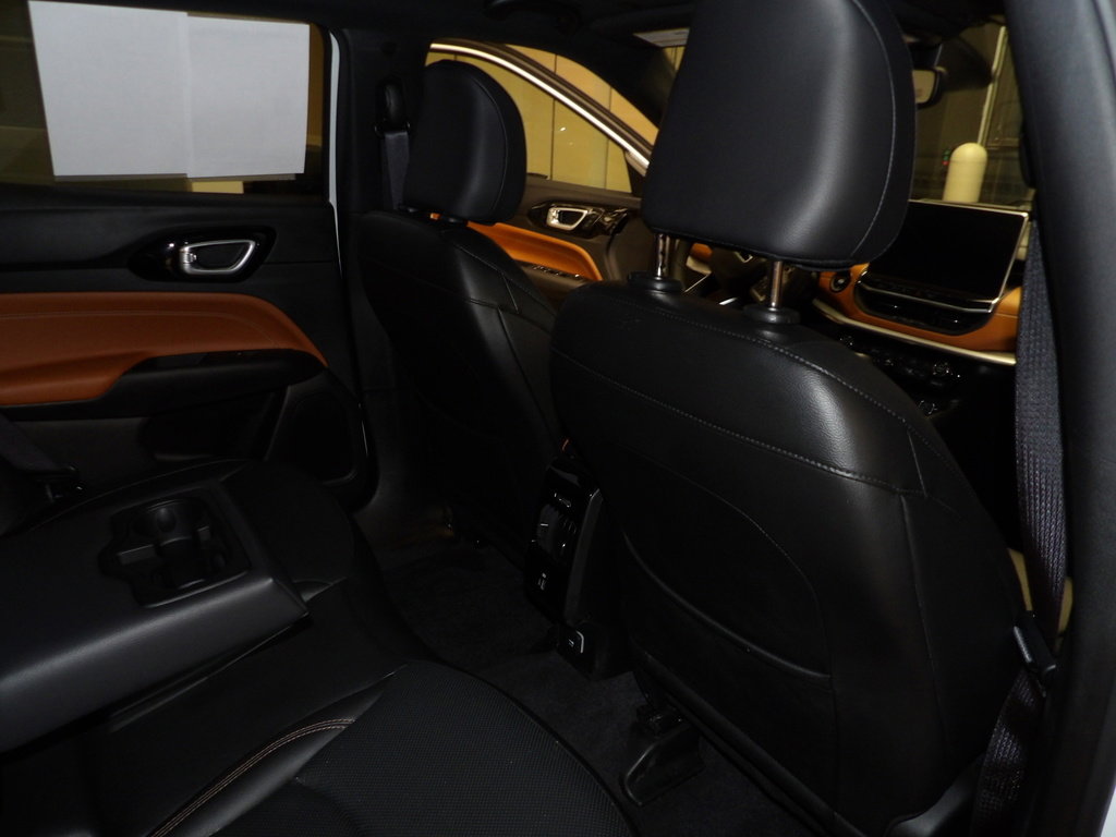 Used 2024 Jeep Compass Limited w/ Elite Group image 16