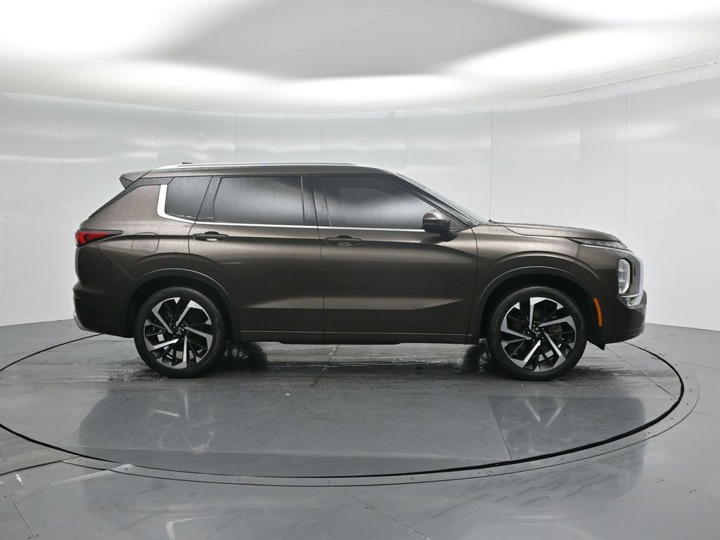 Used 2022 Mitsubishi Outlander SEL image 26