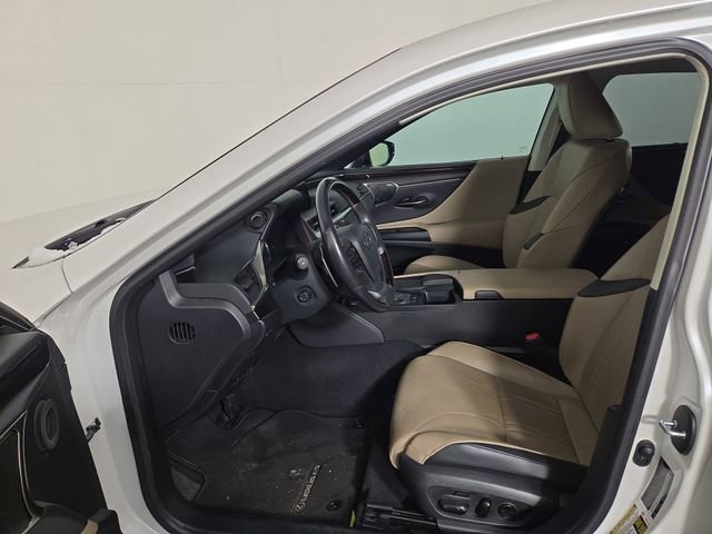 Used 2020 Lexus ES 350 Ultra Luxury w/ Accessory Package image 13