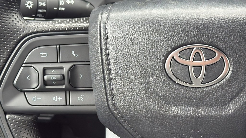 New 2025 Toyota Tacoma SR5 image 31