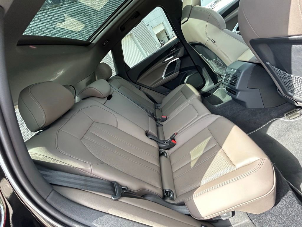 Used 2025 Audi Q5 Premium Plus w/ Premium Plus AWD/4WD image 49